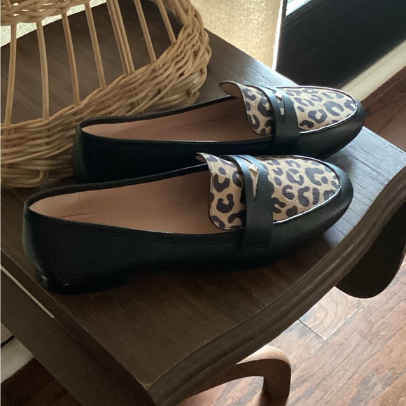kate spade Shoes - Kate Spade Black and Animal Print Flats